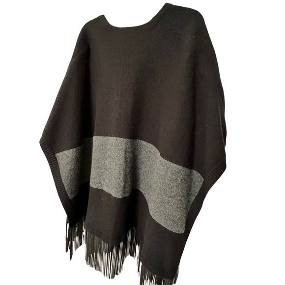 PH5 Pure Wool Oversized Square Cape Sweater Poncho with Fringe Bottom S Boho - Picture 7 of 16